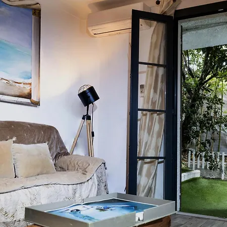 Les Canoubiers Luxe Et Serenite Au Coeur De Spacieuses Avec Jardin Enchanteur 3*