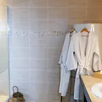 Les Canoubiers Luxe Et Serenite Au Coeur De Spacieuses Avec Jardin Enchanteur Penzion Saint Tropez