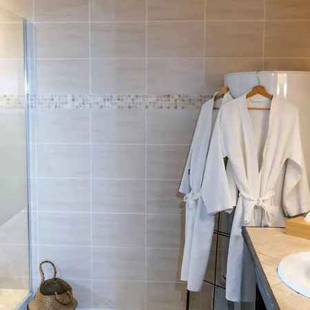 Les Canoubiers Luxe Et Serenite Au Coeur De Spacieuses Avec Jardin Enchanteur Pensjonat Saint-Tropez