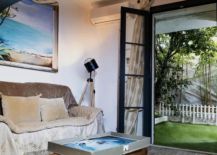 Les Canoubiers Luxe Et Serenite Au Coeur De Spacieuses Avec Jardin Enchanteur 3*